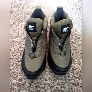 Sorel out and about puffy boots